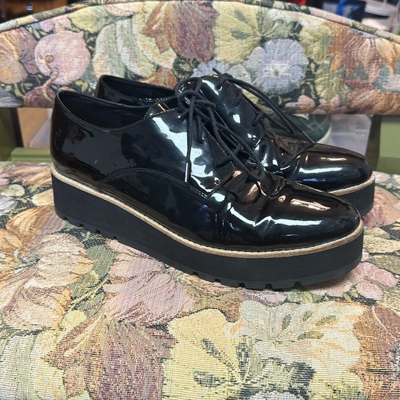 EILEEN FISHER Eddy Patent Leather Platform Lace Oxfords, Size 9.5 - Picture 3 of 7